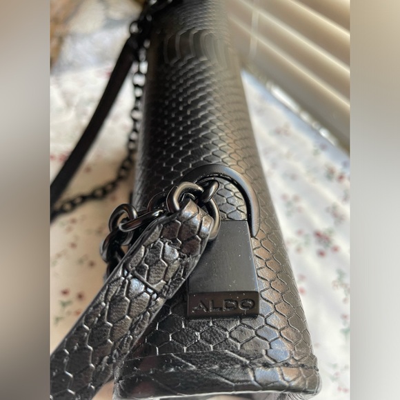 Aldo Chain purse - Picture 3 of 6